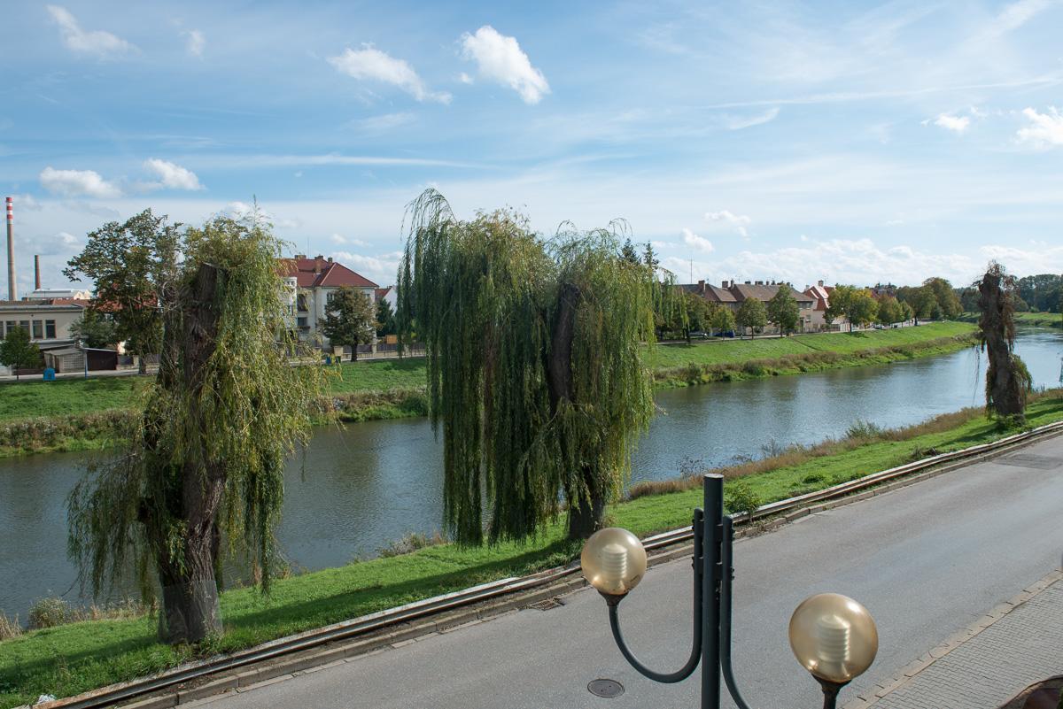 Hotel Imos Breclav Exterior photo