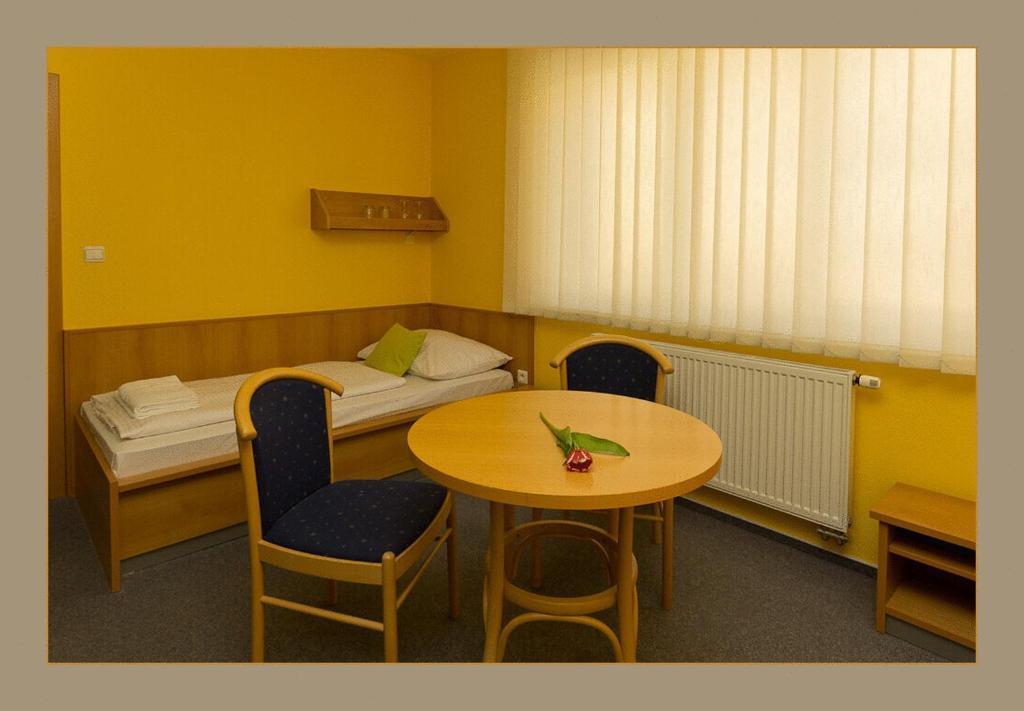 Hotel Imos Breclav Room photo